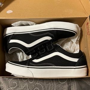 Black Vans - suede canvas old skool velcro
